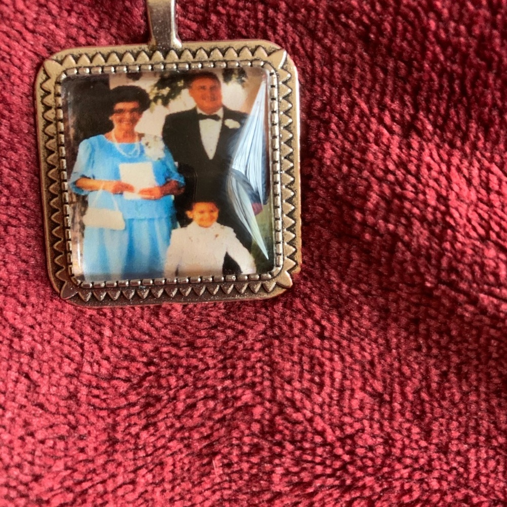 Keepsakes - Picture 3 of 5